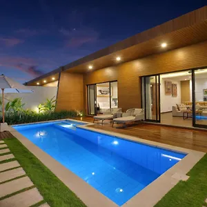 The Claremont Luxury Вилла