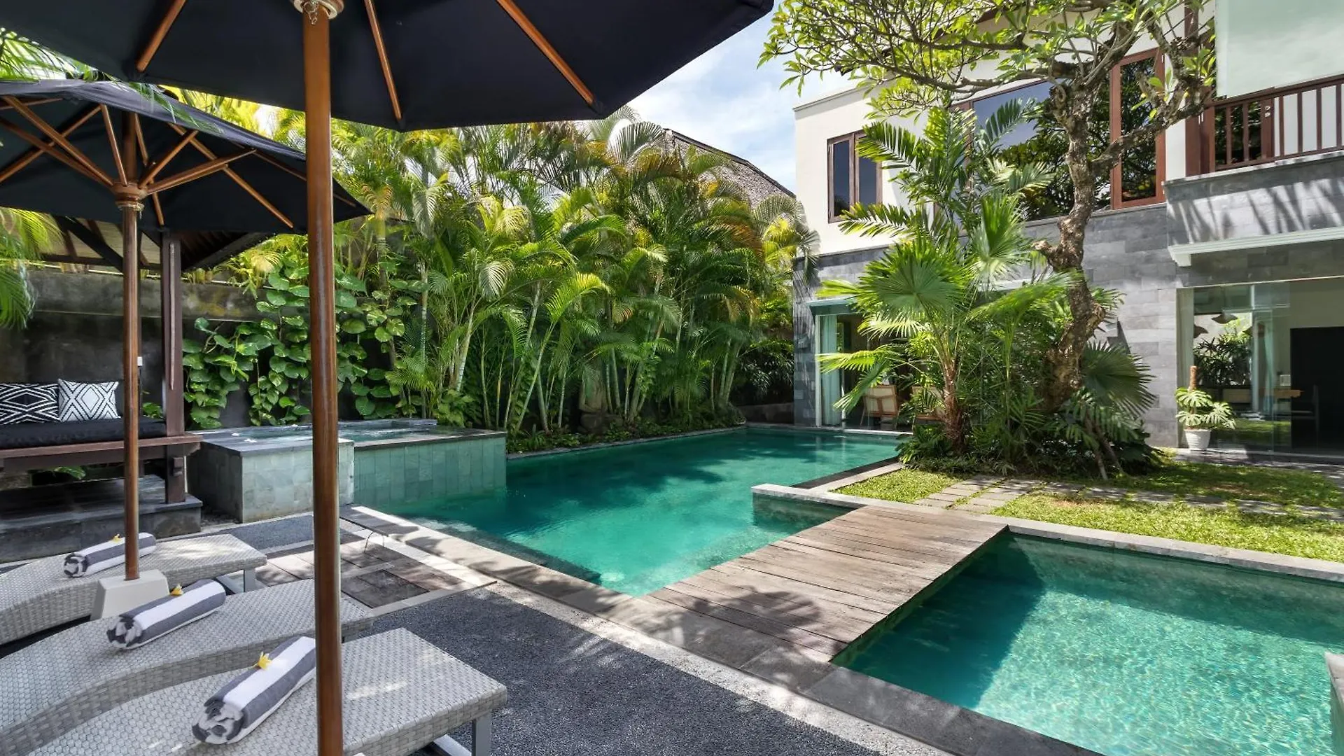 Villa Suvitha By Villa Finder Seminyak   Seminyak (Bali)